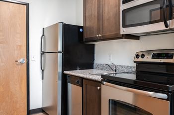 Pearl studios | kitchen